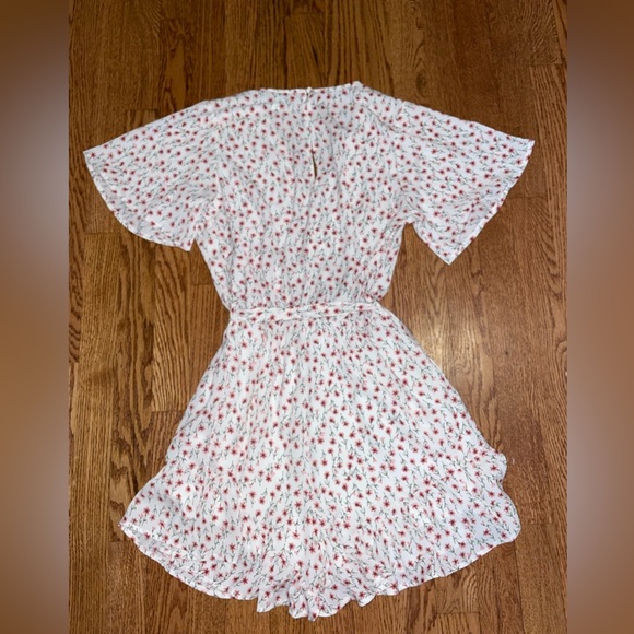 Pink flower romper - Picture 2 of 3